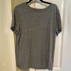 universal threads t-shirt